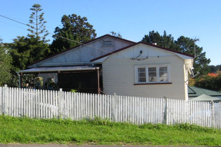 Photo of property in 80a Kaurilands Road, Titirangi, Auckland, 0604