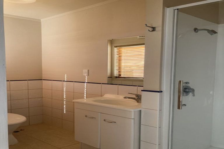 Photo of property in 27 Eskdale Road, Papakowhai, Porirua, 5024