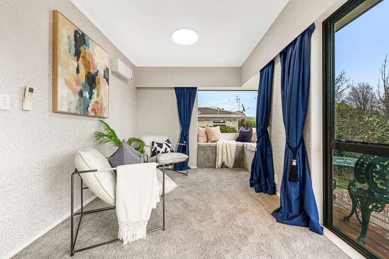 Photo of property in 10 Gemini Place, Kawaha Point, Rotorua, 3010