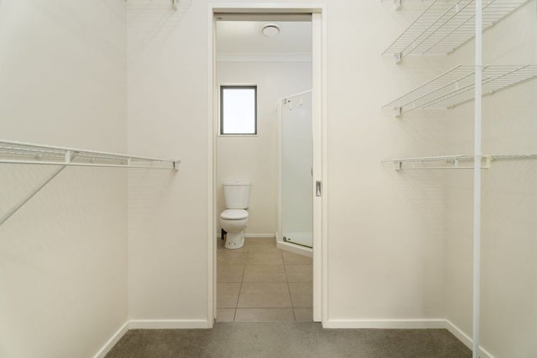 Photo of property in 13 Yarnbrook Grove, Churton Park, Wellington, 6037