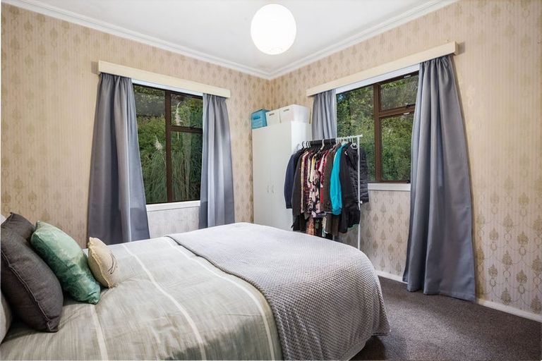 Photo of property in 15 Pukerua Beach Road, Pukerua Bay, 5026