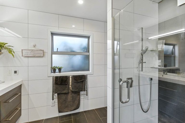 Photo of property in 22 Taranui Way, Paraparaumu Beach, Paraparaumu, 5032