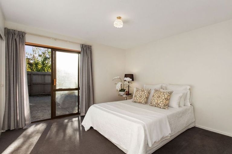Photo of property in 18 Winters Road, Redwood, Christchurch, 8051