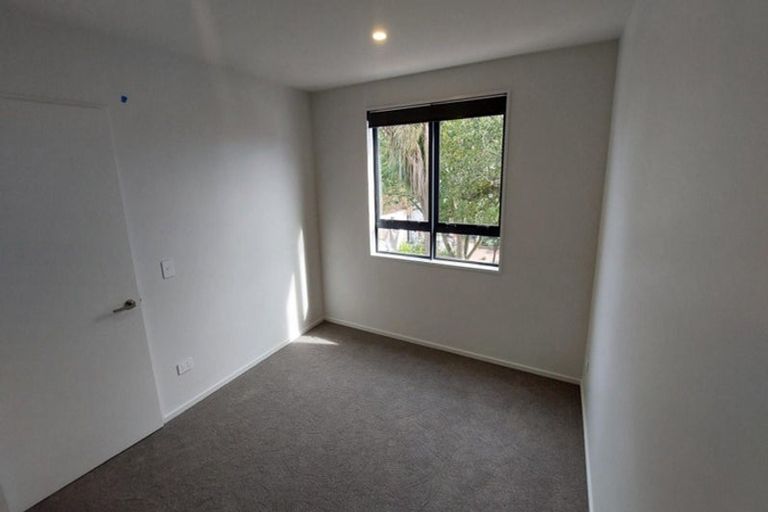 Photo of property in 3/10 Surrey Street, Linwood, Christchurch, 8062