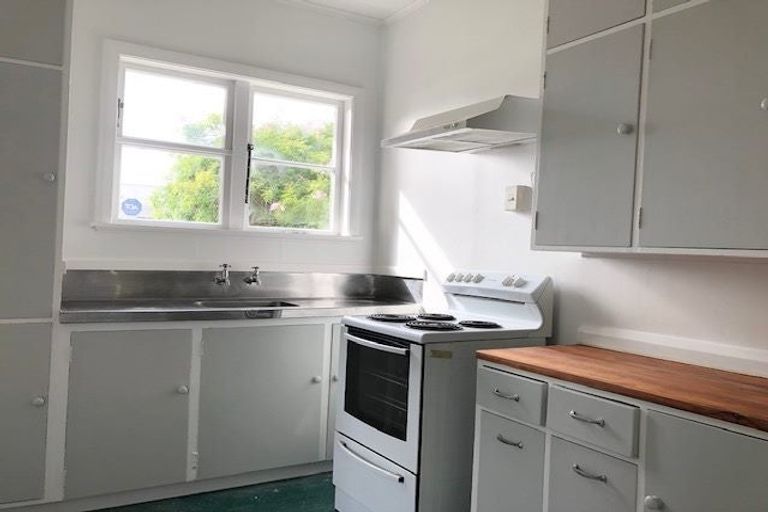 Photo of property in 271 Riverside Drive, Waterloo, Lower Hutt, 5011