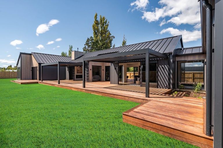 Photo of property in 36 Orchard Road, Greytown, 5712