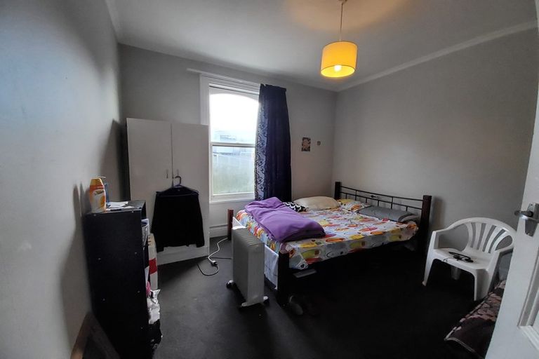 Photo of property in 129 Tasman Street, Mount Cook, Wellington, 6021