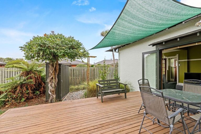 Photo of property in 1/29 Wilsons Road, Saint Martins, Christchurch, 8022