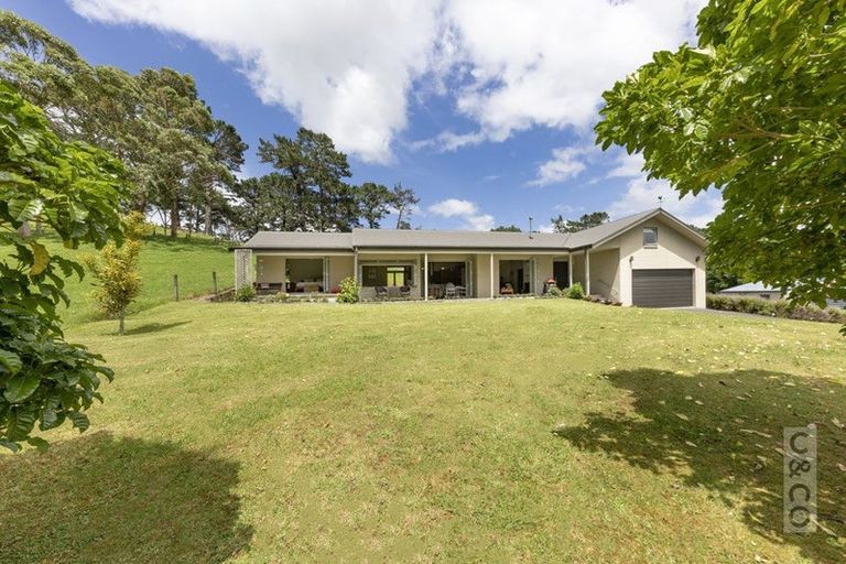 Photo of property in 589 Inland Road, Helensville, 0875