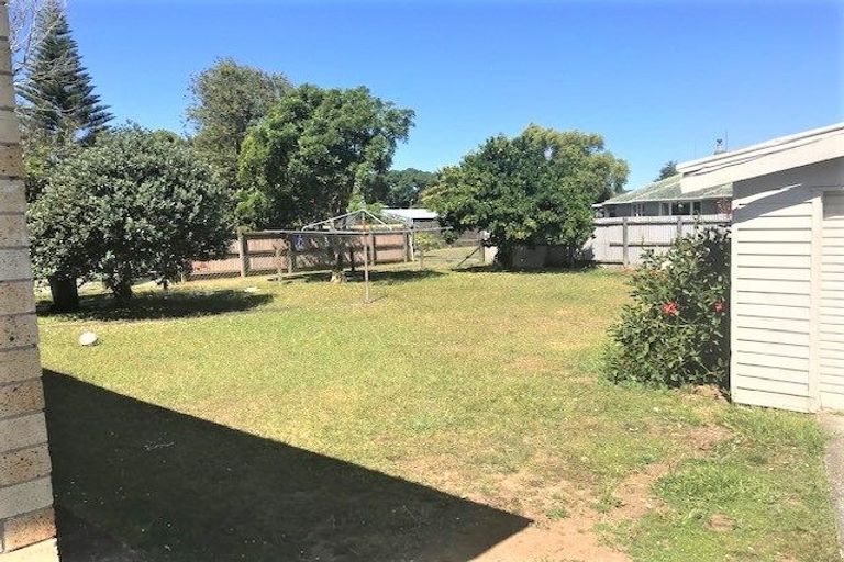 Photo of property in 5 Kerry Place, Papakura, 2110