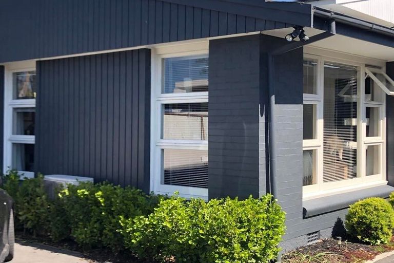 Photo of property in 15 Wairarapa Terrace, Merivale, Christchurch, 8014