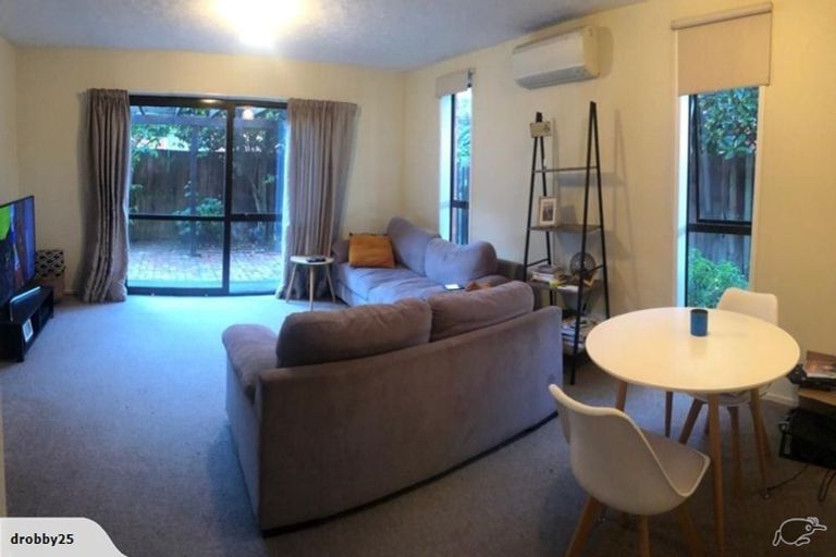 Photo of property in 2c Coles Place, St Albans, Christchurch, 8014