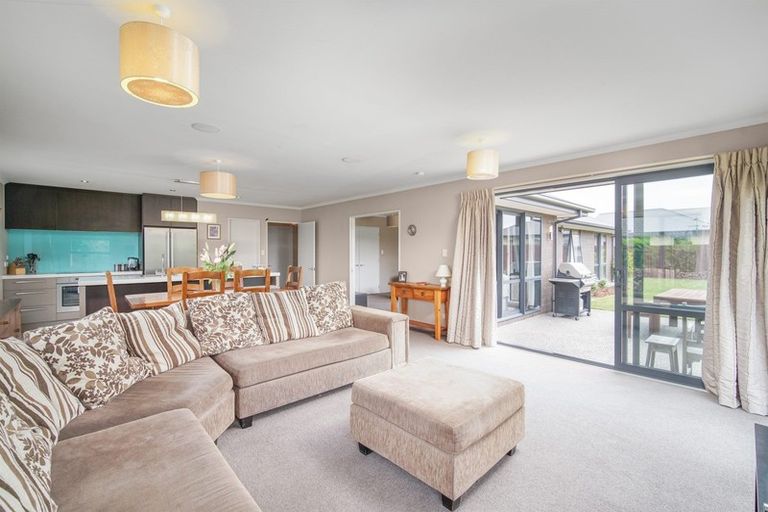 Photo of property in 12 Kingsley Place, Rolleston, 7614