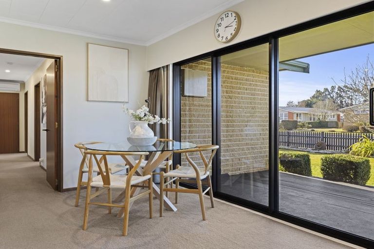 Photo of property in 15 Cross Street, Milton, 9220