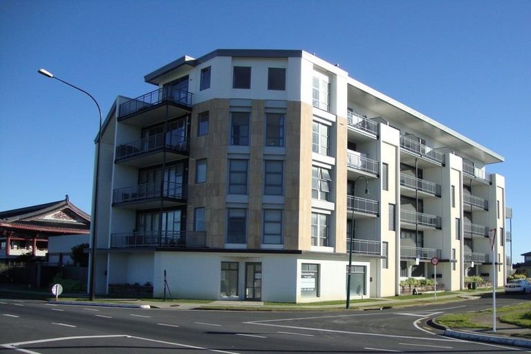 Photo of property in 1/63 Kestev Drive, Flat Bush, Auckland, 2016