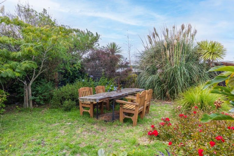 Photo of property in 52 Kowhai Street, Castlecliff, Whanganui, 4501
