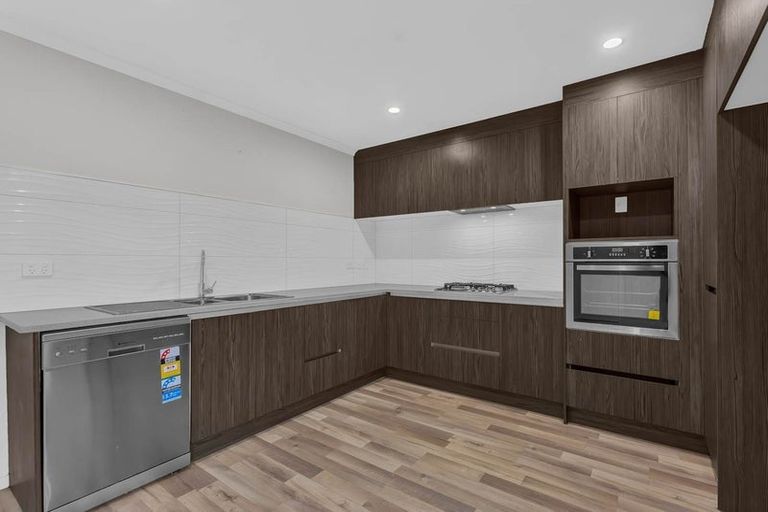 Photo of property in 17f Prictor Street, Papakura, 2110