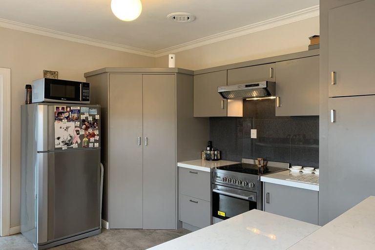 Photo of property in 2 Svenson Road, Waipukurau, 4200