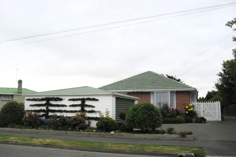 Photo of property in 5 Colina Street, Avonhead, Christchurch, 8042