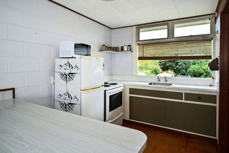 Photo of property in 8d Koura Crescent, Mahia, 4198