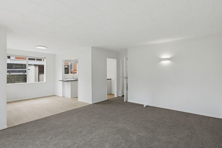Photo of property in 7b Howell Road, Paraparaumu Beach, Paraparaumu, 5032