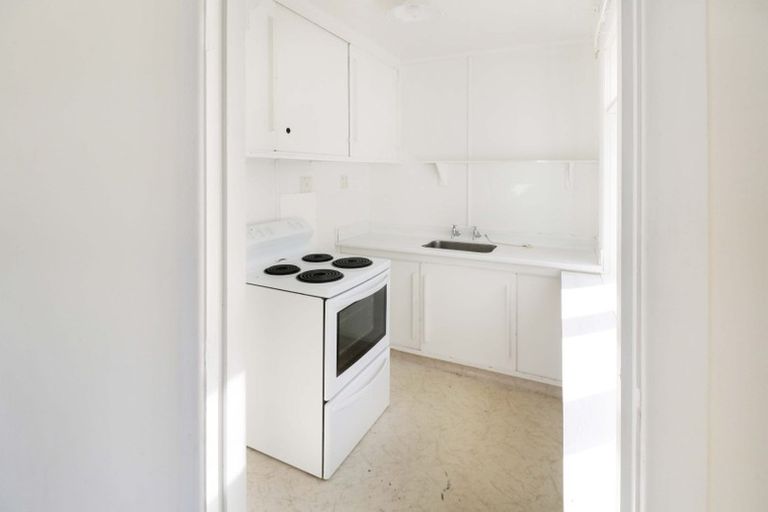 Photo of property in 4/14 Arlington Street, Mount Cook, Wellington, 6011