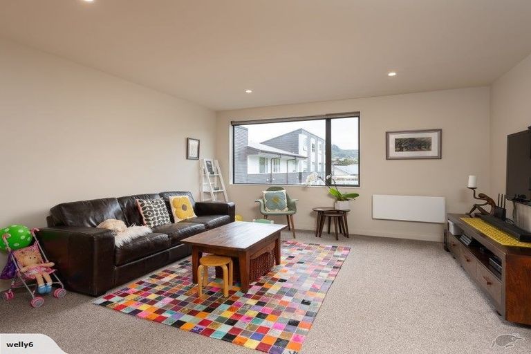 Photo of property in 18/8u Thatcher Crescent, Crofton Downs, Wellington, 6035