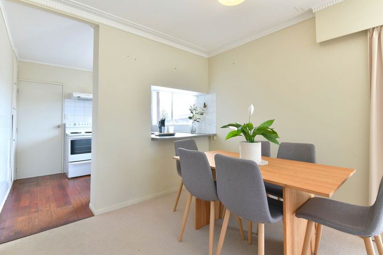 Photo of property in 1/105 Florence Avenue, Orewa, 0931