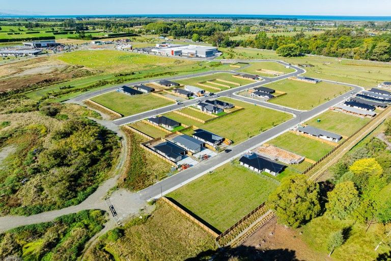 Photo of property in 18 Derbridge Street, Woodend, 7610