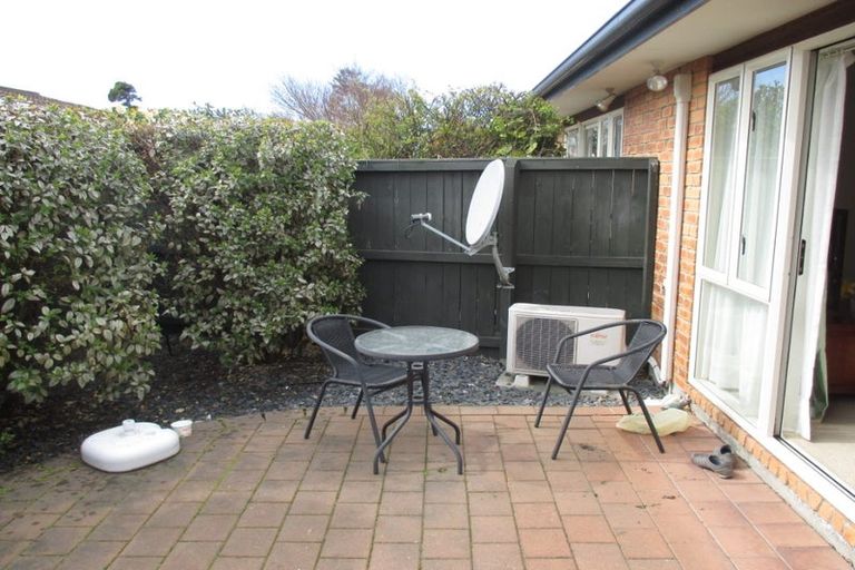 Photo of property in 17c Division Street, Riccarton, Christchurch, 8041