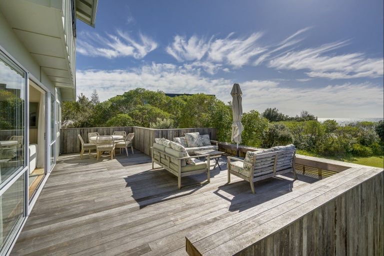 Photo of property in 10 Moori Road, Waimarama, 4294