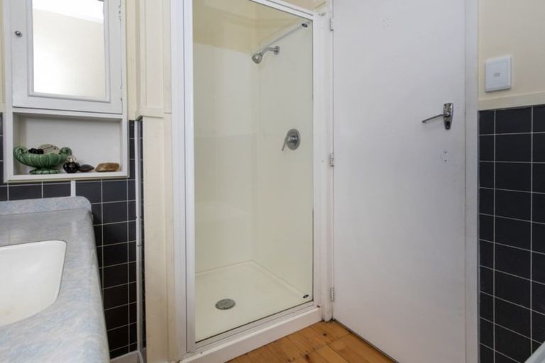 Photo of property in 30 Lee Street, Te Puke, 3119