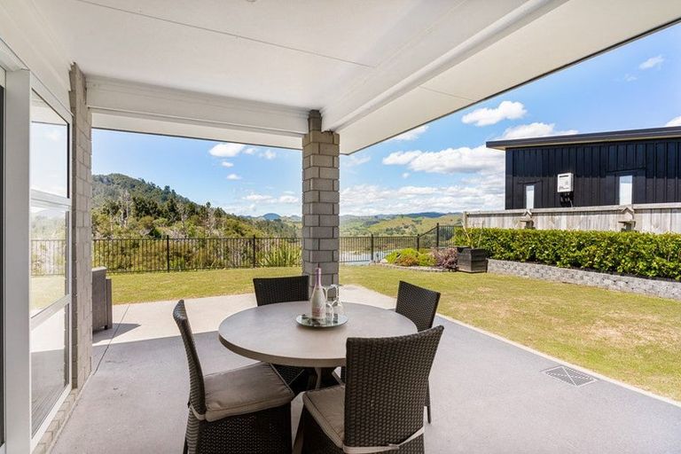 Photo of property in 17 Manatu Close, Whangamata, 3691