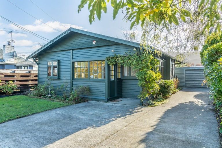 Photo of property in 53 Palmer Crescent, Silverstream, Upper Hutt, 5019