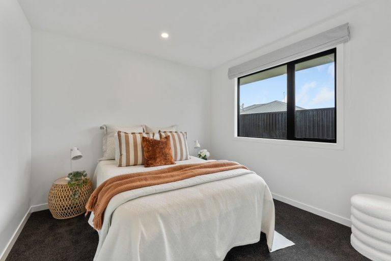 Photo of property in 40a Raglan Avenue, Cloverlea, Palmerston North, 4412