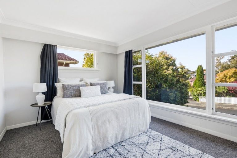 Photo of property in 11 Pioneer Crescent, Helensburgh, Dunedin, 9010
