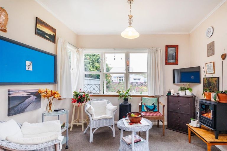 Photo of property in 41 Stewart Street, Marton, 4710