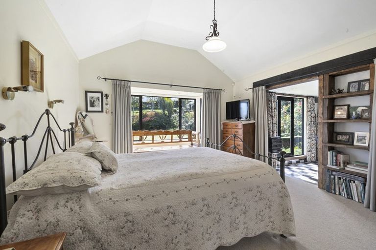 Photo of property in 475 Frankley Road, Hurworth, New Plymouth, 4371