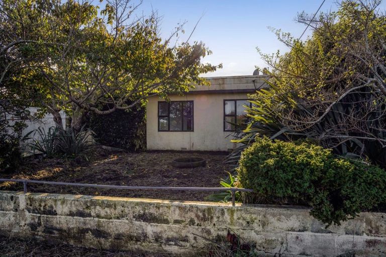 Photo of property in 87 Whitcombe Road, Opunake, 4616