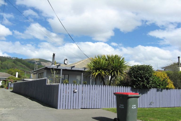 Photo of property in 2/13 Willow Avenue, Stoke, Nelson, 7011