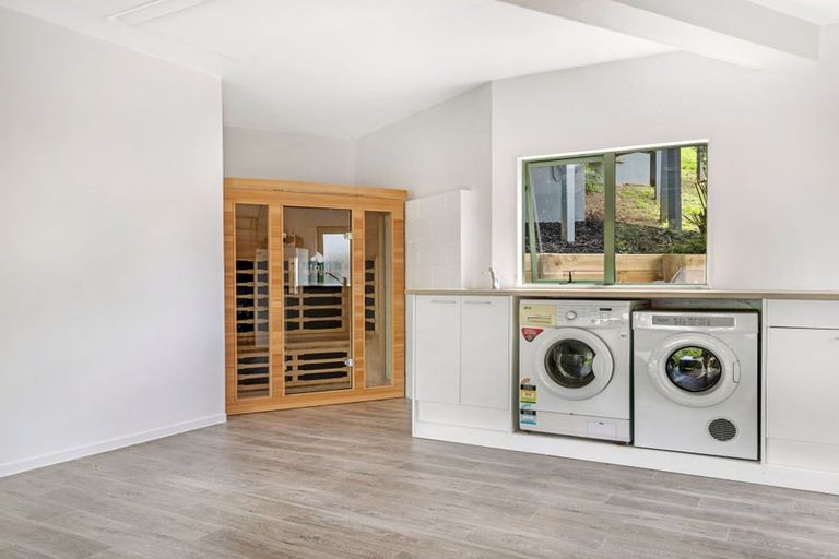 Photo of property in 1/62 Stapleford Crescent, Browns Bay, Auckland, 0630