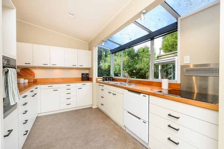 Photo of property in 196 Victoria Avenue, Hokowhitu, Palmerston North, 4410