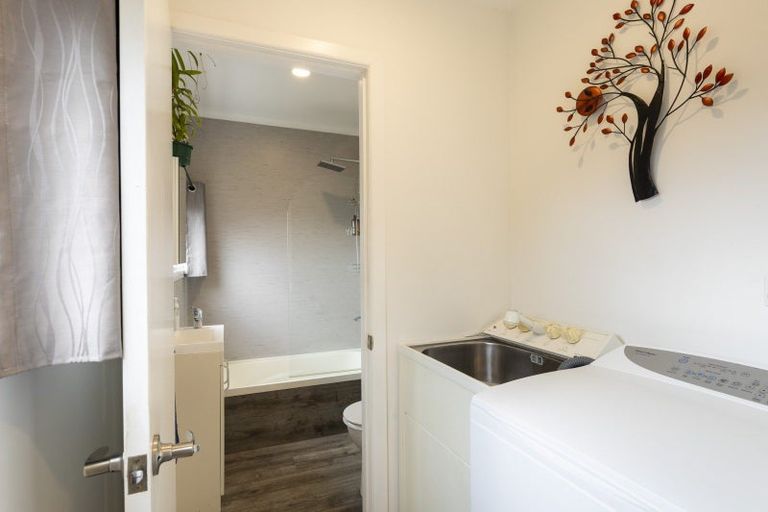 Photo of property in 56 Maire Street, Inglewood, 4330