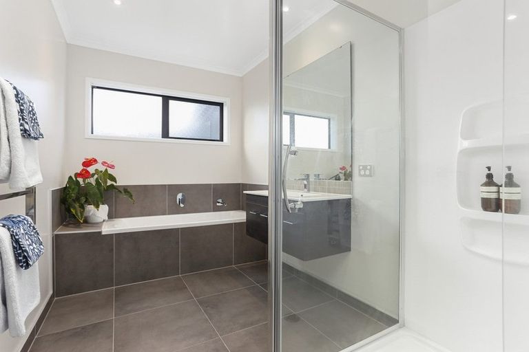 Photo of property in 200 Hobsonville Point Road, Hobsonville, Auckland, 0616