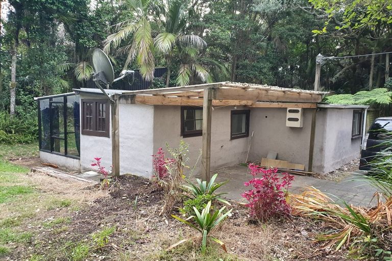Photo of property in 137 Motutara Road, Muriwai, Waimauku, 0881