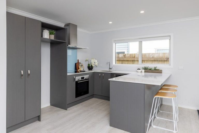 Photo of property in 26 Koru Loop, Paraparaumu, 5032