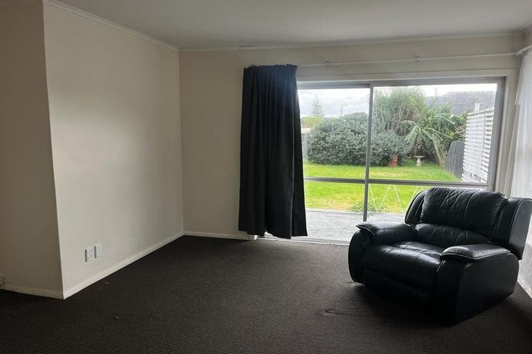 Photo of property in 11 Healy Road, Manurewa, Auckland, 2102