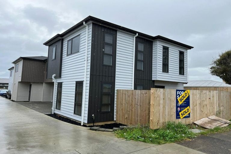 Photo of property in 25a Tawa Crescent, Manurewa, Auckland, 2102