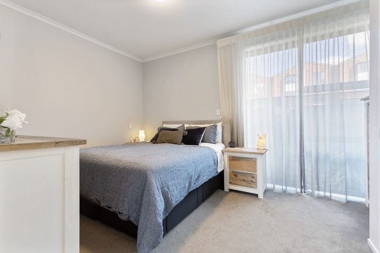 Photo of property in 10 Raranga Lane, Hobsonville, Auckland, 0616