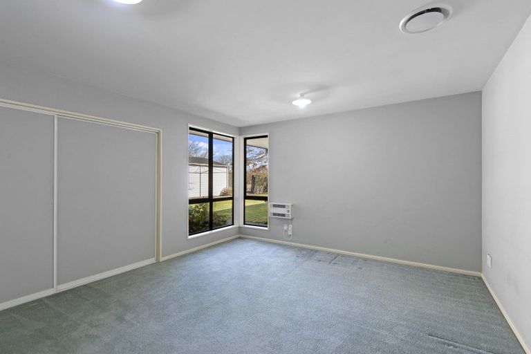 Photo of property in 47 Watsons Road, Harewood, Christchurch, 8051